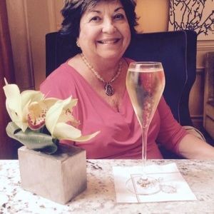 Meet your Posher, Perla